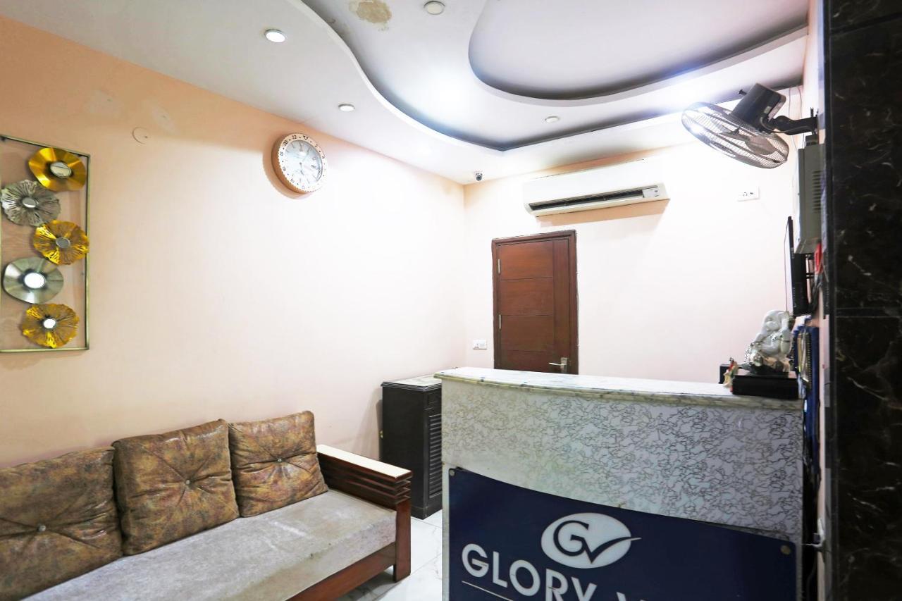 Capital O 23188 Glory Villa New Delhi Exteriör bild