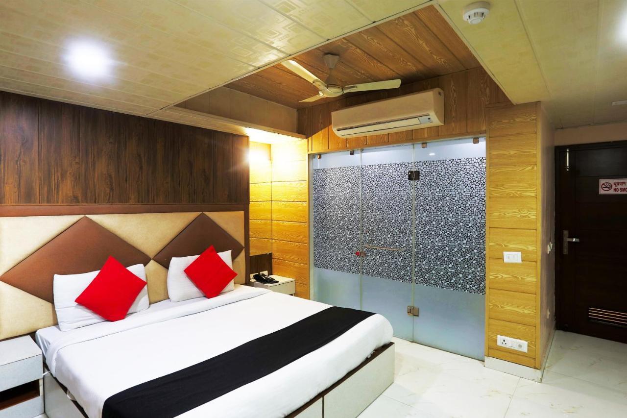 Capital O 23188 Glory Villa New Delhi Exteriör bild